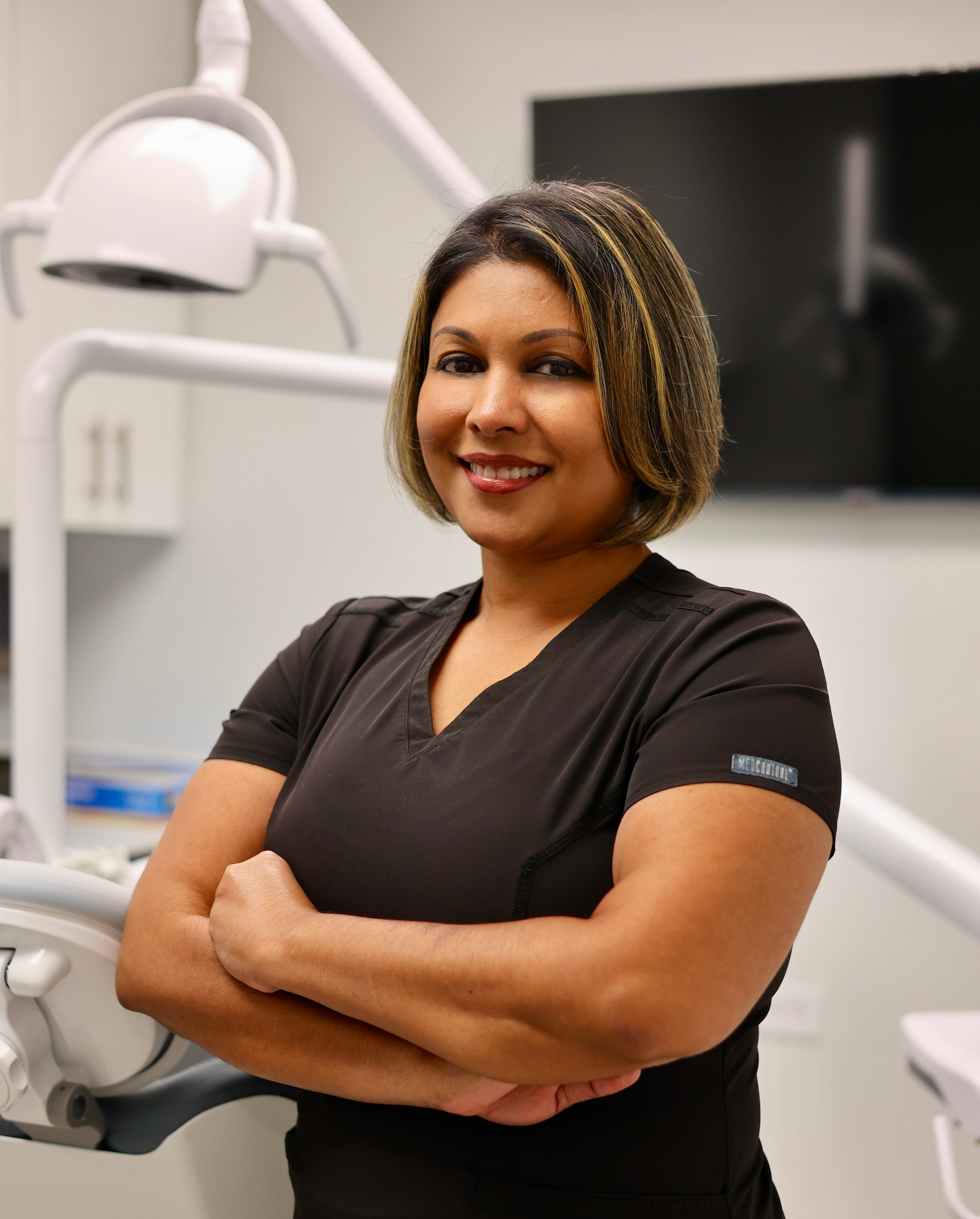 1N9A8097 1 https://thedentalbartt.com/quoviz_storage/2024/12/1N9A8097-1.png
